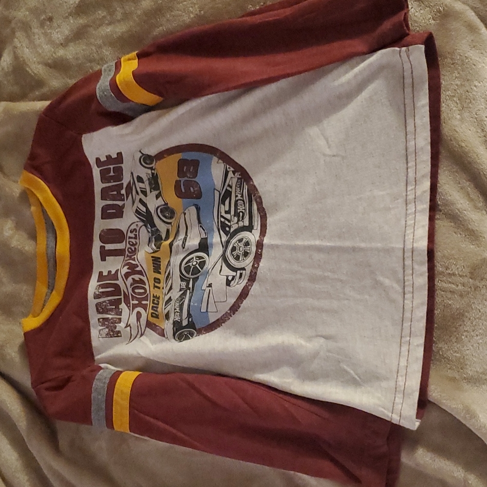 Boys hot wheels t-shirt